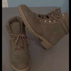 Nautica boots